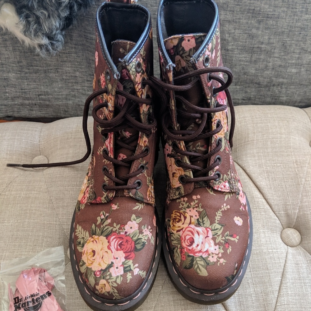 Dr Martens 1460 in Brown Floral